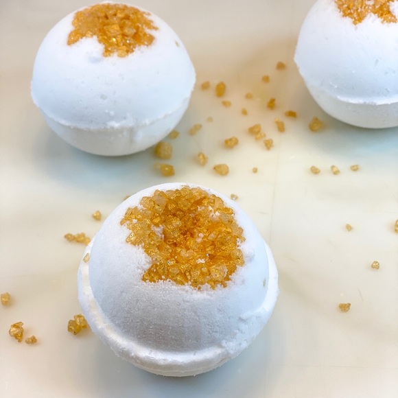 Handmade bath bombs - Picture 4 of 4